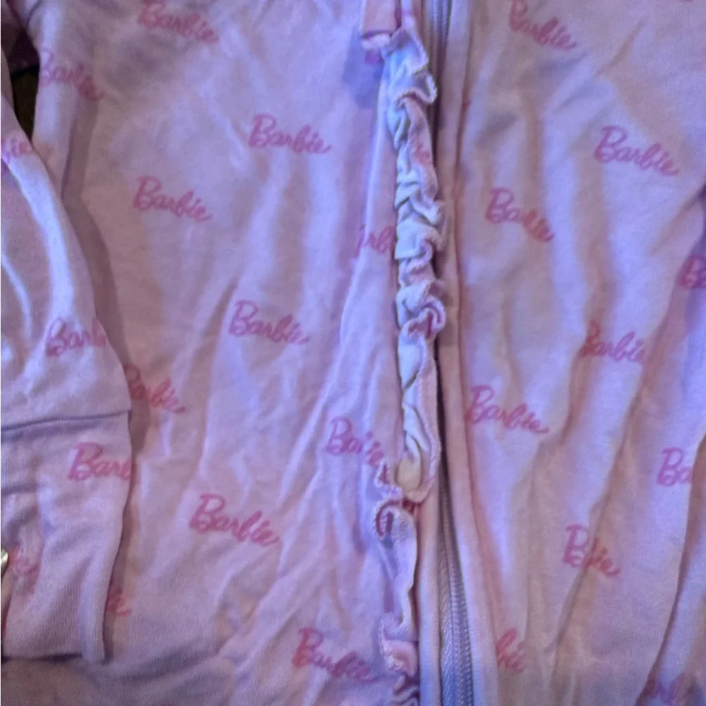 Rare Posh Peanut Barbie Logo Bamboo Ruffle Footie Pajamas 9-12M - Picture 2 of 4